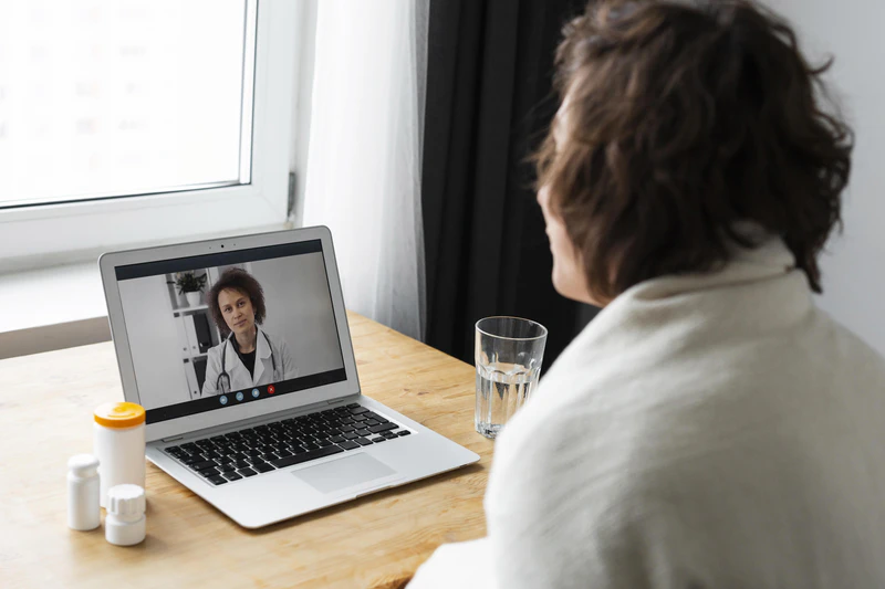 Online Rehab in Chattanooga, Tennessee 7 Person talking to a doctor online