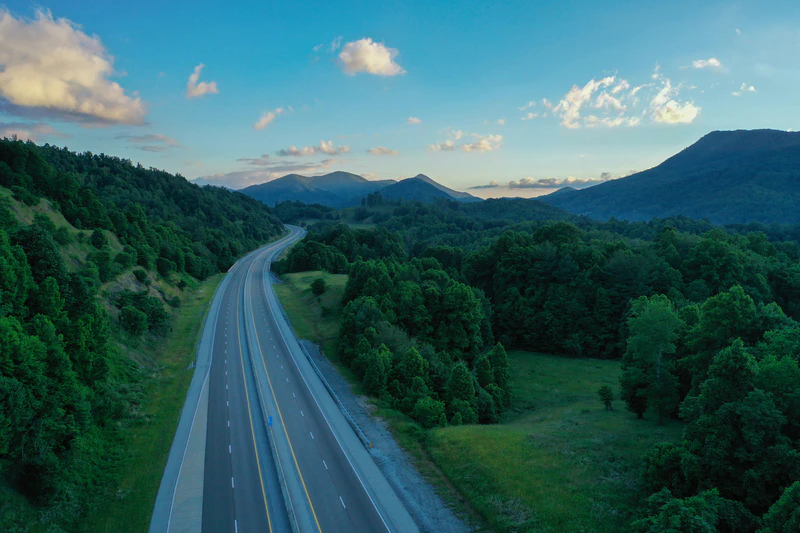 Street view in the mountains of Tennessee